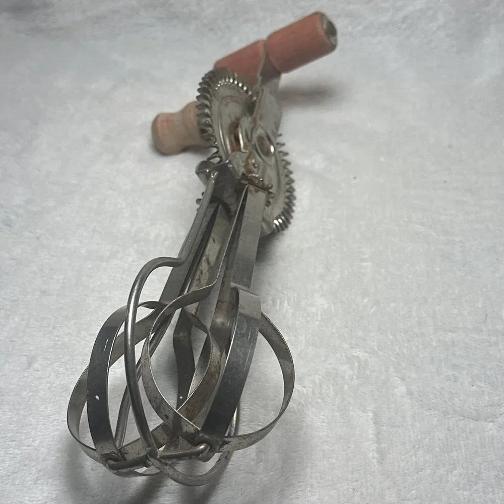 Ladd Hand Crank Egg Beater Mixer Red Wood Handle Farmhouse 1929 USA